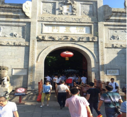 云图片