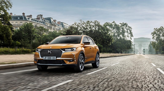 【DS】攜手華為亮相首屆智博會(huì)，豪華智聯(lián)座駕DS7閃耀會(huì)場(chǎng)