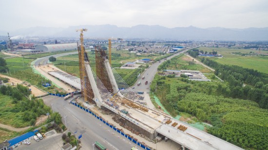 跨径亚洲最大的斜拉桥即将完工