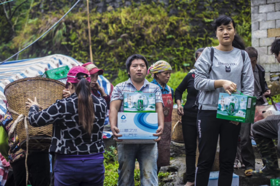 “改变生命一滴水”启动仪式在广西玉林举办，艺人庞吉出席