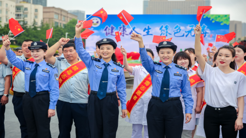 云图片