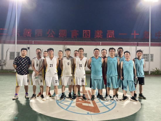 鹤港二期与珠海4标开展兄弟杯篮球友谊赛