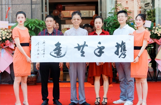 龙叙堂朱芳：中国茶行业五年内将实现全面品牌化和连锁化集体整合