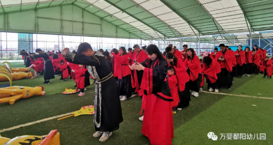 ����ǧ�Ŵ�������Ӥ۶���׶�԰���͹���������չ�Բ���ɹ���