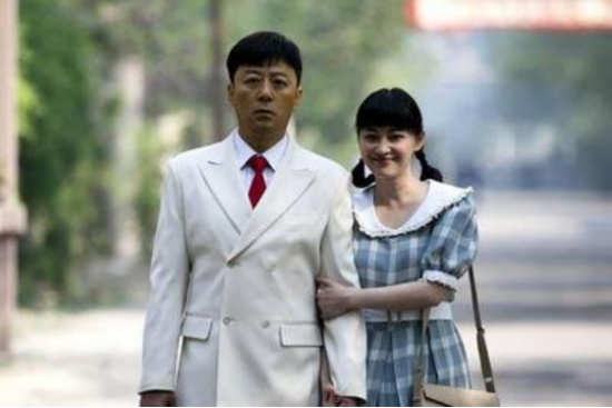 演员刘晓晔CCTV-1《故事里的中国》走近“父母爱情”，再现守岛人的相伴相守！