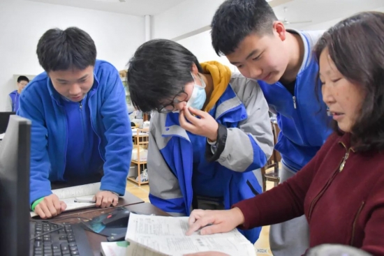 云图片