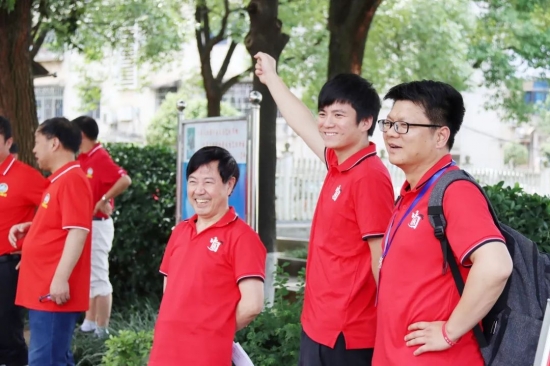 云图片