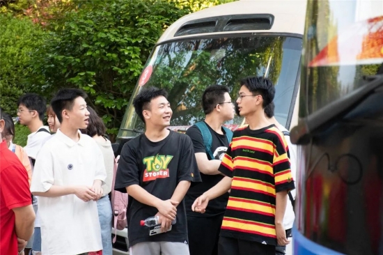 云图片