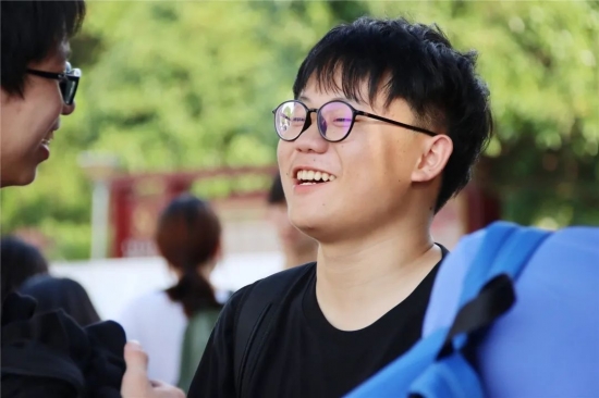 云图片
