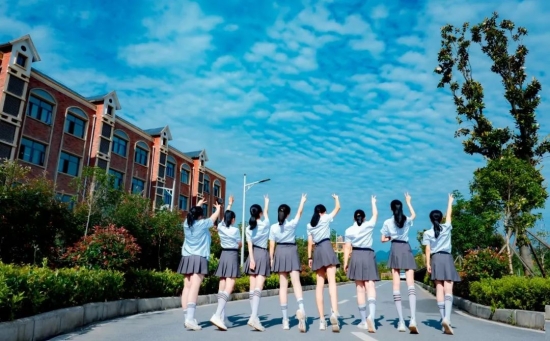云图片